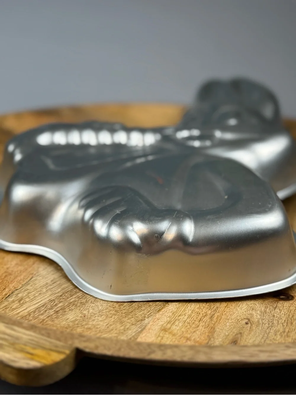Vintage 1978 Wilton Bugs Bunny Cake Pan Warner Bros.